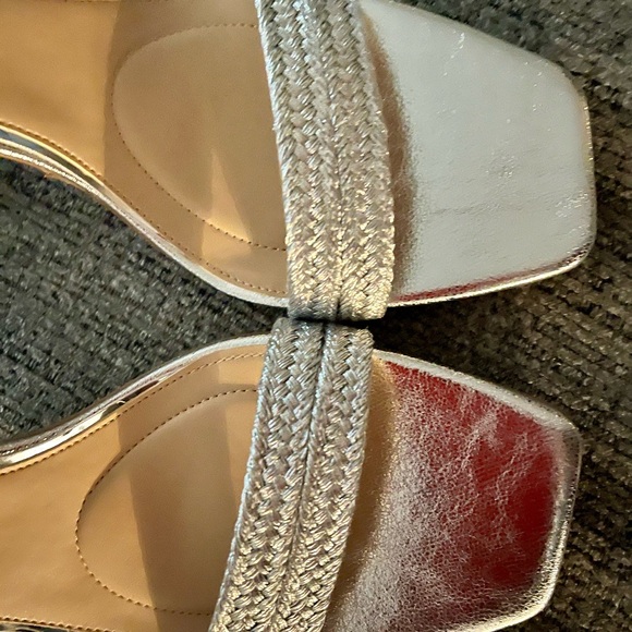 Sandals - Picture 3 of 6